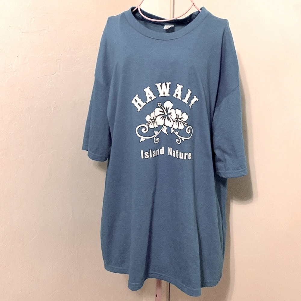 Bundle of two No Brand Hawaii Island Nature Turquoise Blue Tshirt- XL UNISEX
